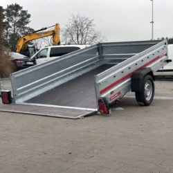 Przyczepa hamowana samochodowa lekka do przewozu quadów motocykli z burtami 40 cm i najazdem MULTITRANSPORTER 3016 750 KG DMC